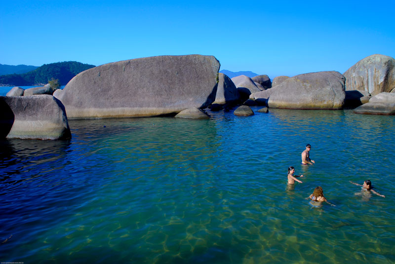 piscina cachadaço