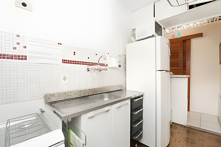 Piscina e Garagem - Luxo em Copacabana