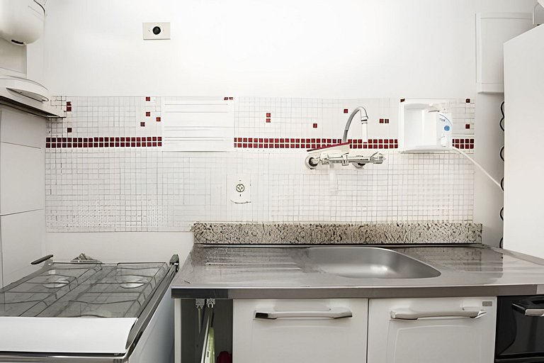 Piscina e Garagem - Luxo em Copacabana