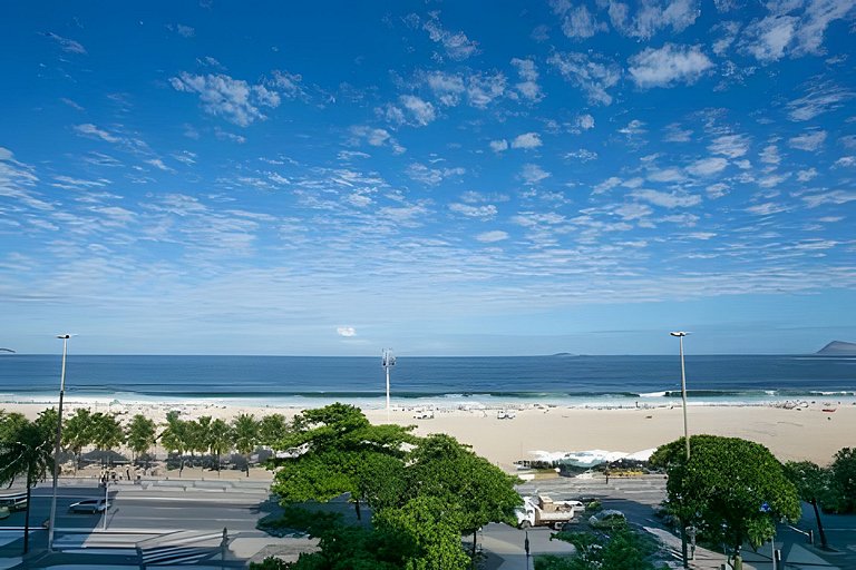 Copacabana - Front view of the Ocean
