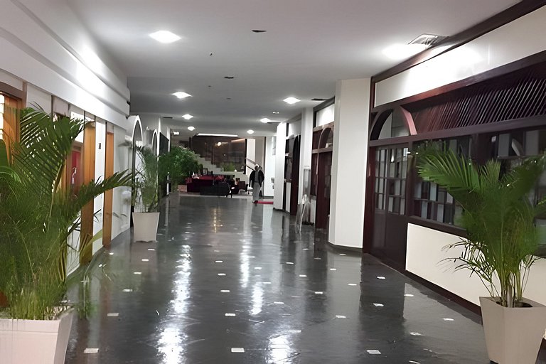 Apart Copa com Piscina, Varanda e Serviços