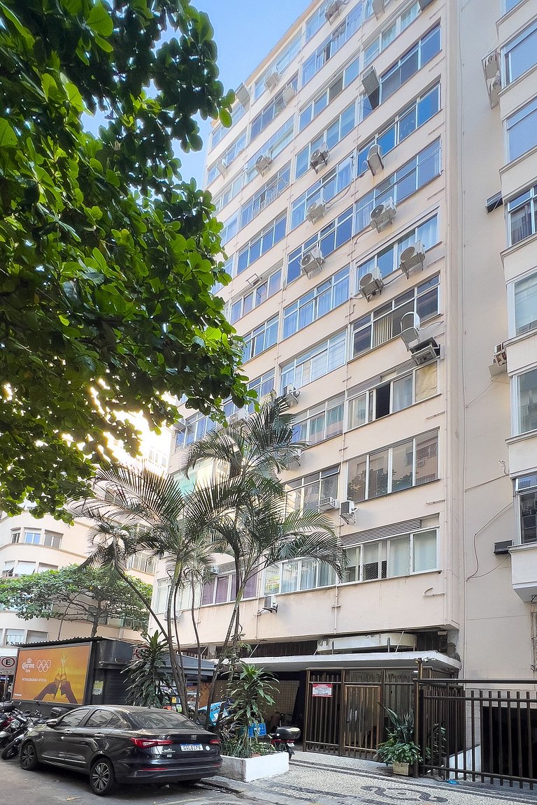 Luxo e Design Vista Mar no Posto 5 - Copacabana