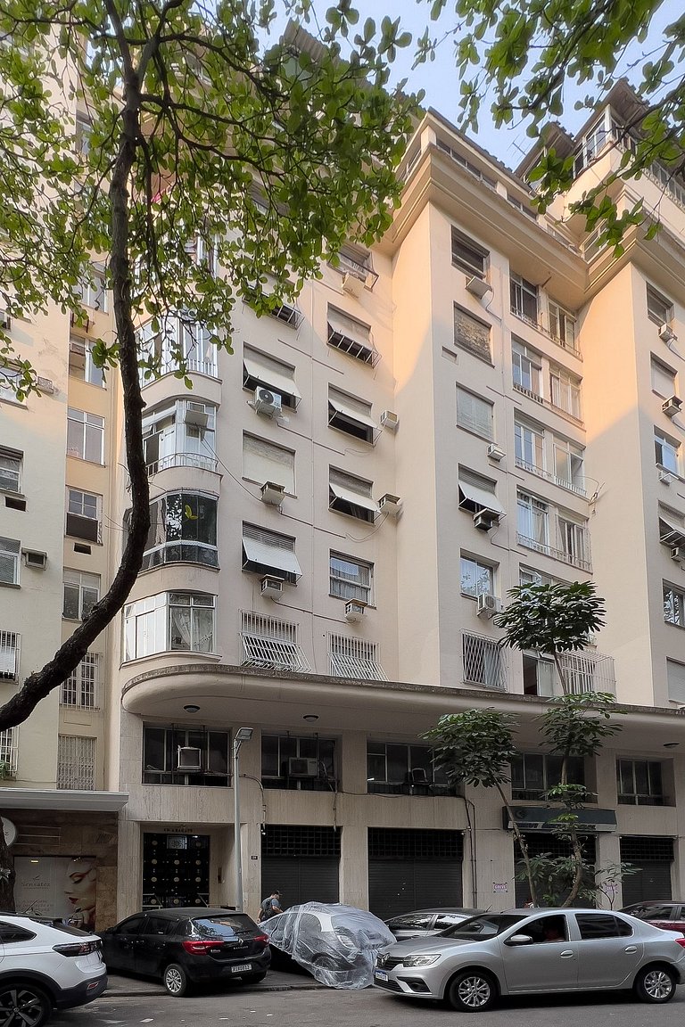 Ao lado da praia -Copacabana- Modernidade e Beleza