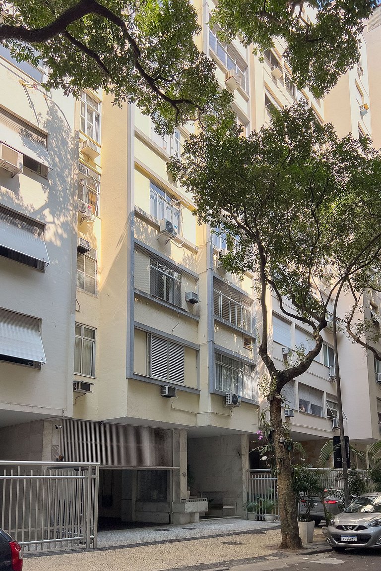 Bucólico, Lindo e Moderno - Próx. Praia e Metrô