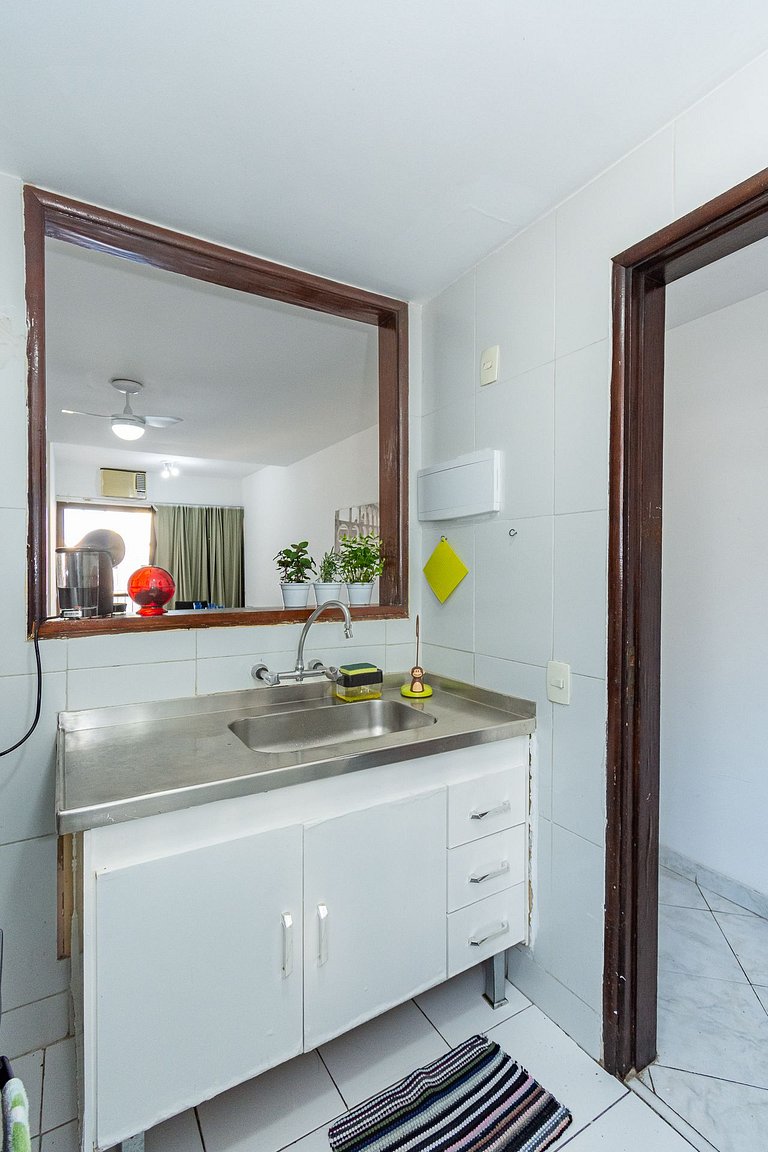 Flat Posto 6 com Piscina - Copacabana