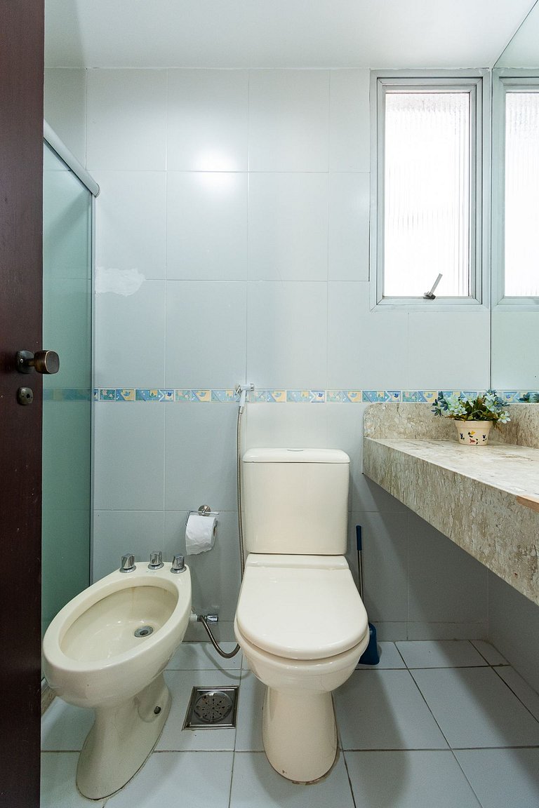 Flat Posto 6 com Piscina - Copacabana