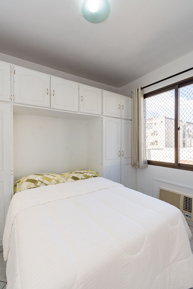 Flat Posto 6 com Piscina - Copacabana