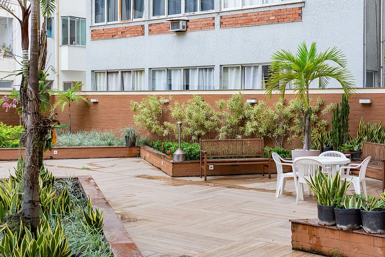 Flat Posto 6 com Piscina - Copacabana